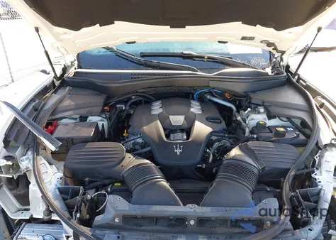 2022 Maserati Levante Gt из США, поврежденный, VIN ZN661XUA1NX394673